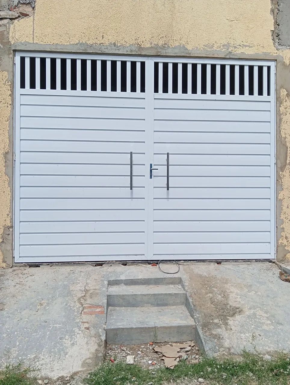 Portão de alumínio 330,00 m² - Foto 3