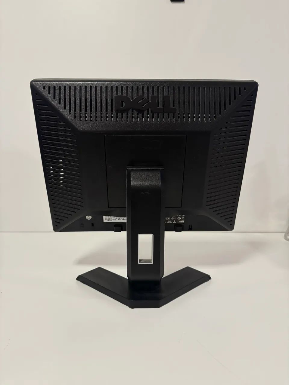 Dell E157FPC Monitor64231146645507121