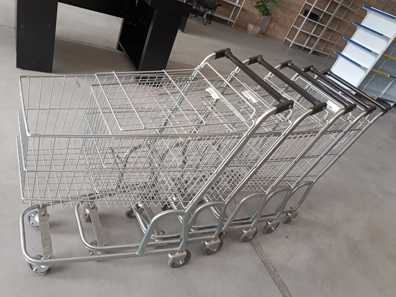 Carrinho de super mercados - Foto 3