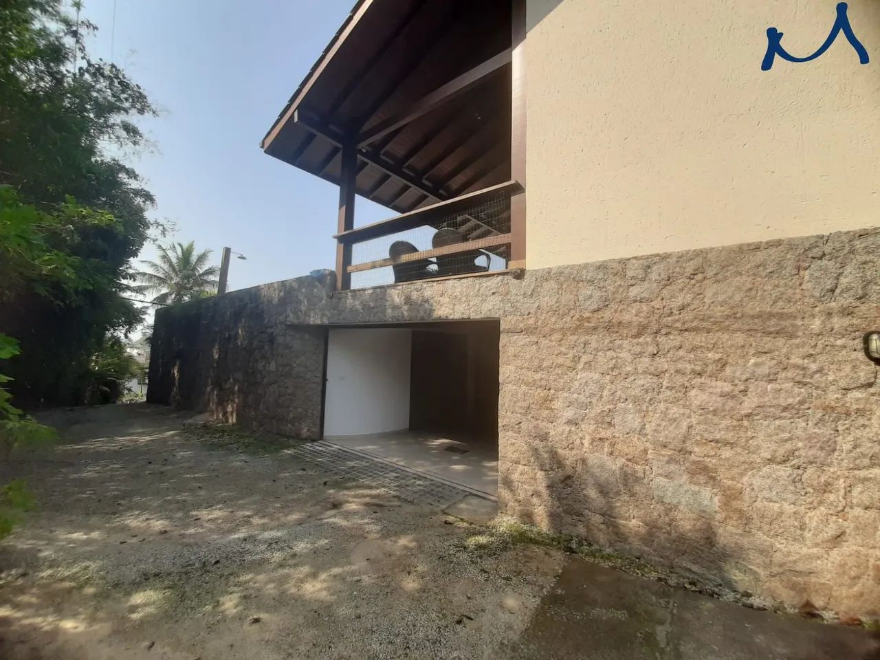 Um paraíso no meio do morro da Praia da Lagoinha!! - Foto 2