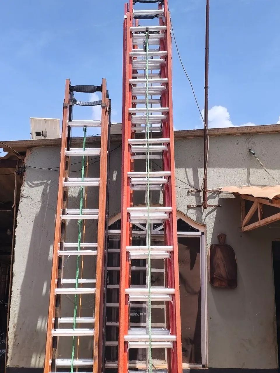 Escada 6m semi novas