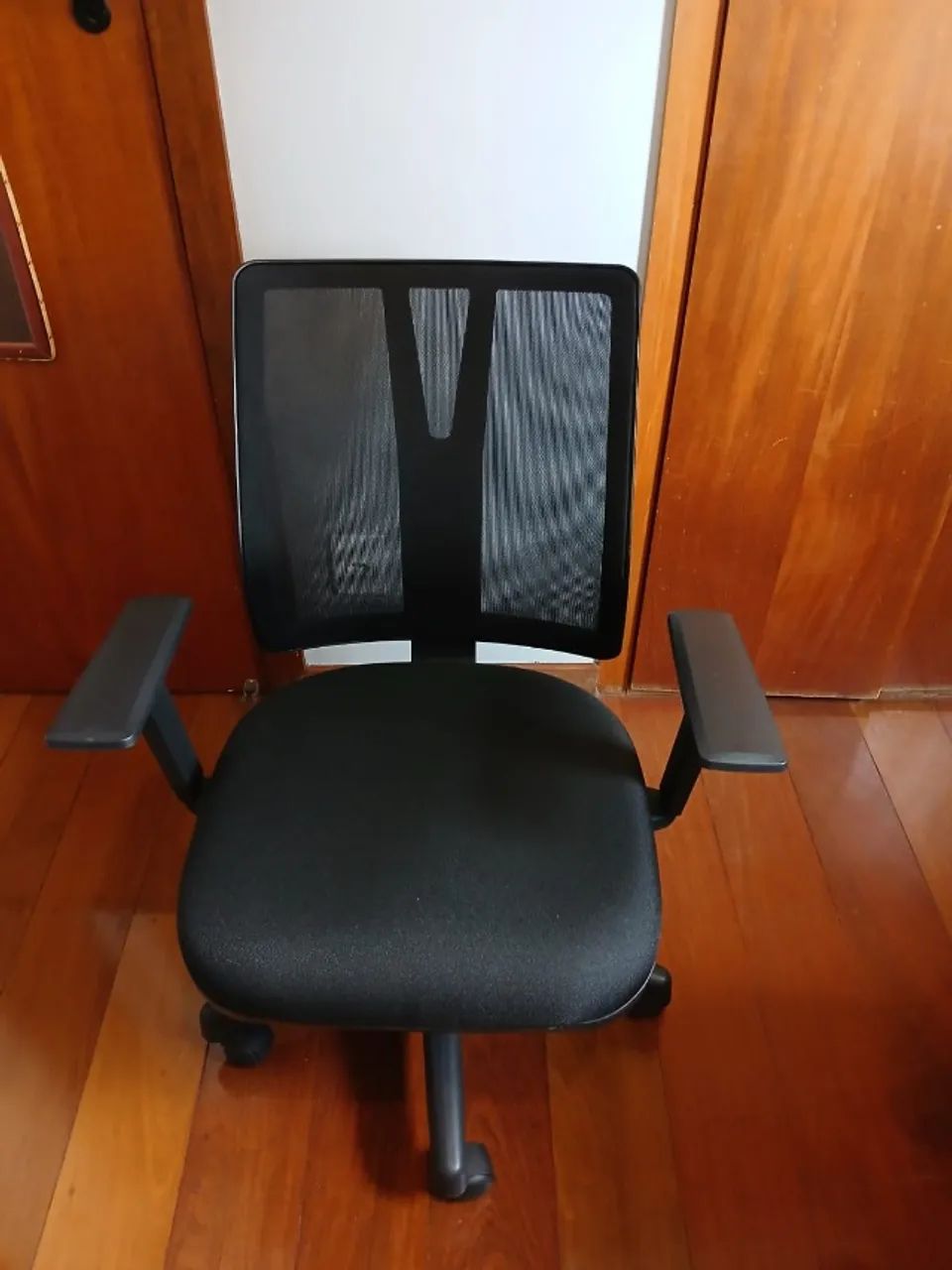 Cadeira de Escritório Ergonômica com Encosto em Tela - Regulável - Foto 3