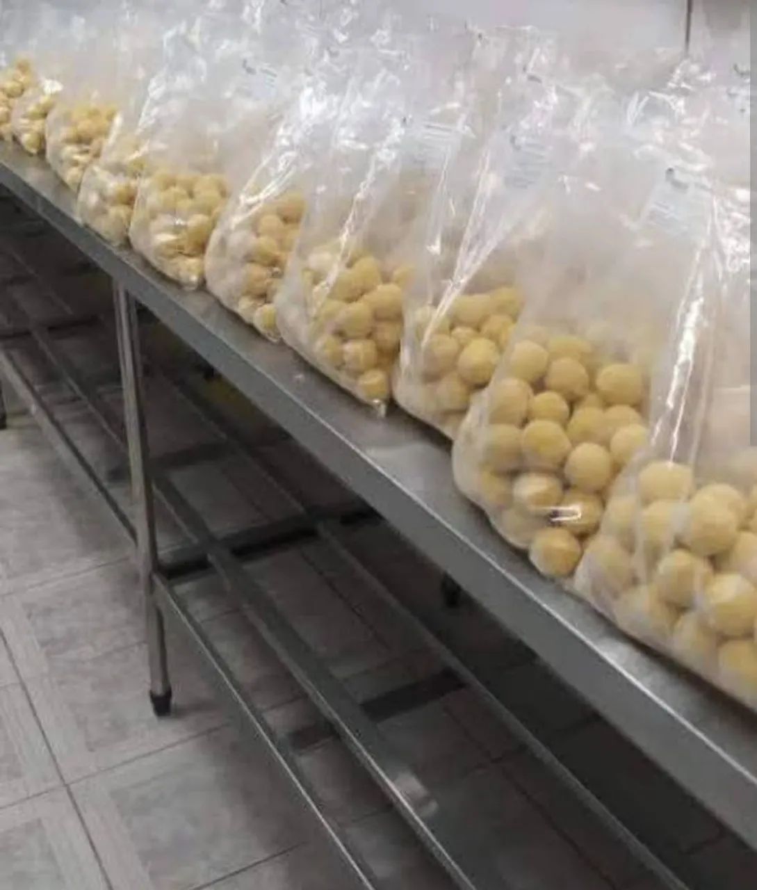 Vendo Maquinario para Fábrica de salgados