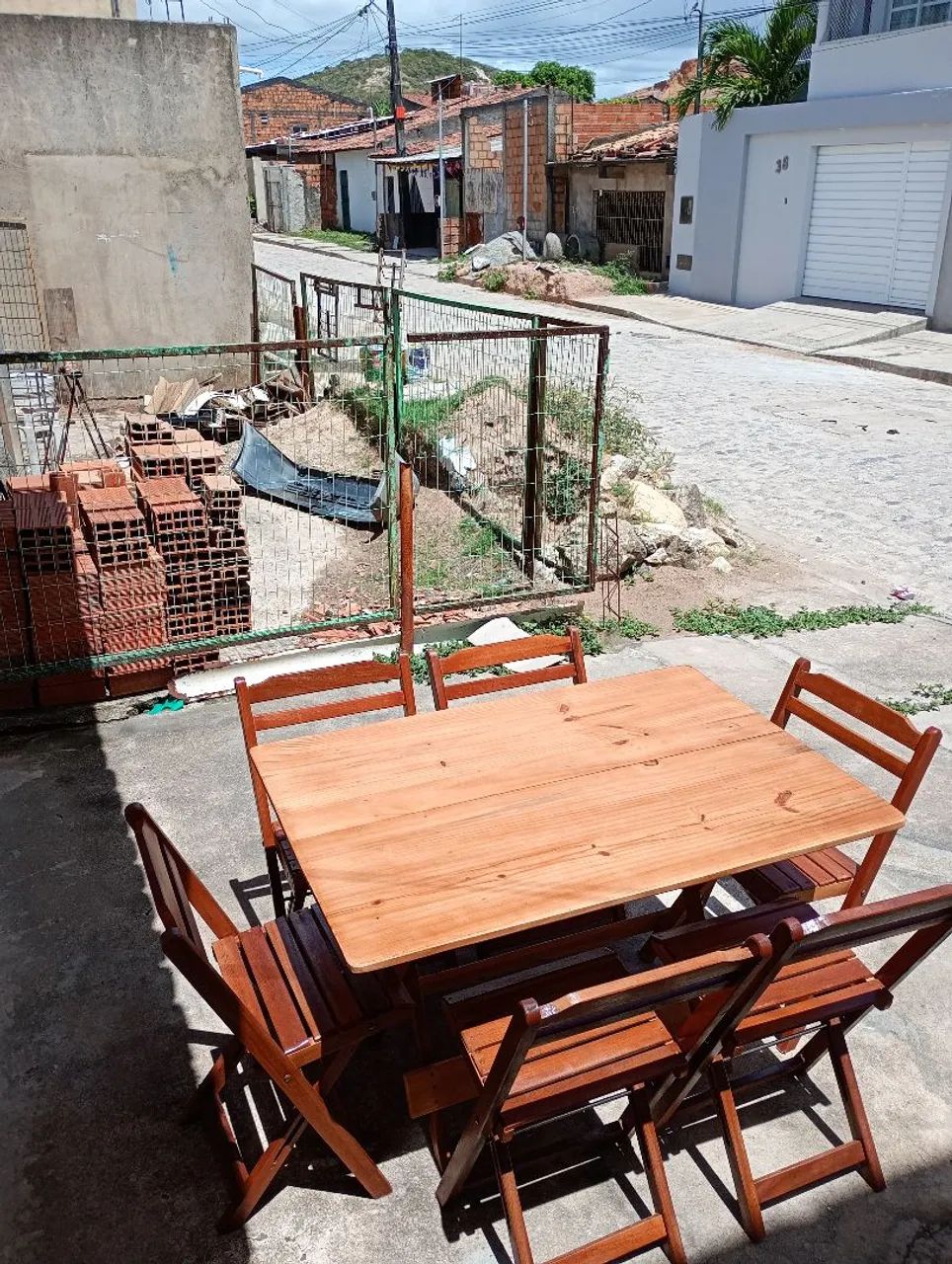 MESAS E CADEIRAS DOBRÁVEIS A MADEIRA RÚSTICA 
