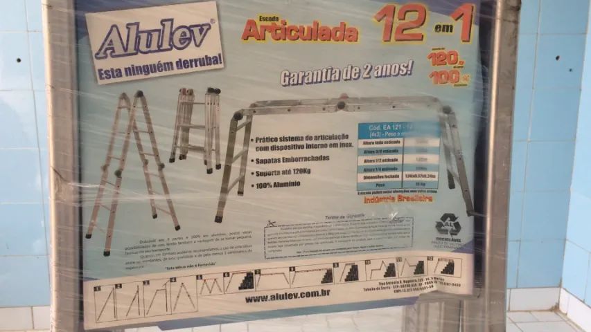 Escada Articulada Alulev 12 degraus 12 posições de uso