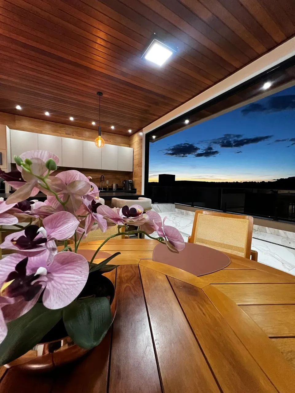 Triplex MOBILIADO Condomínio Copacabana