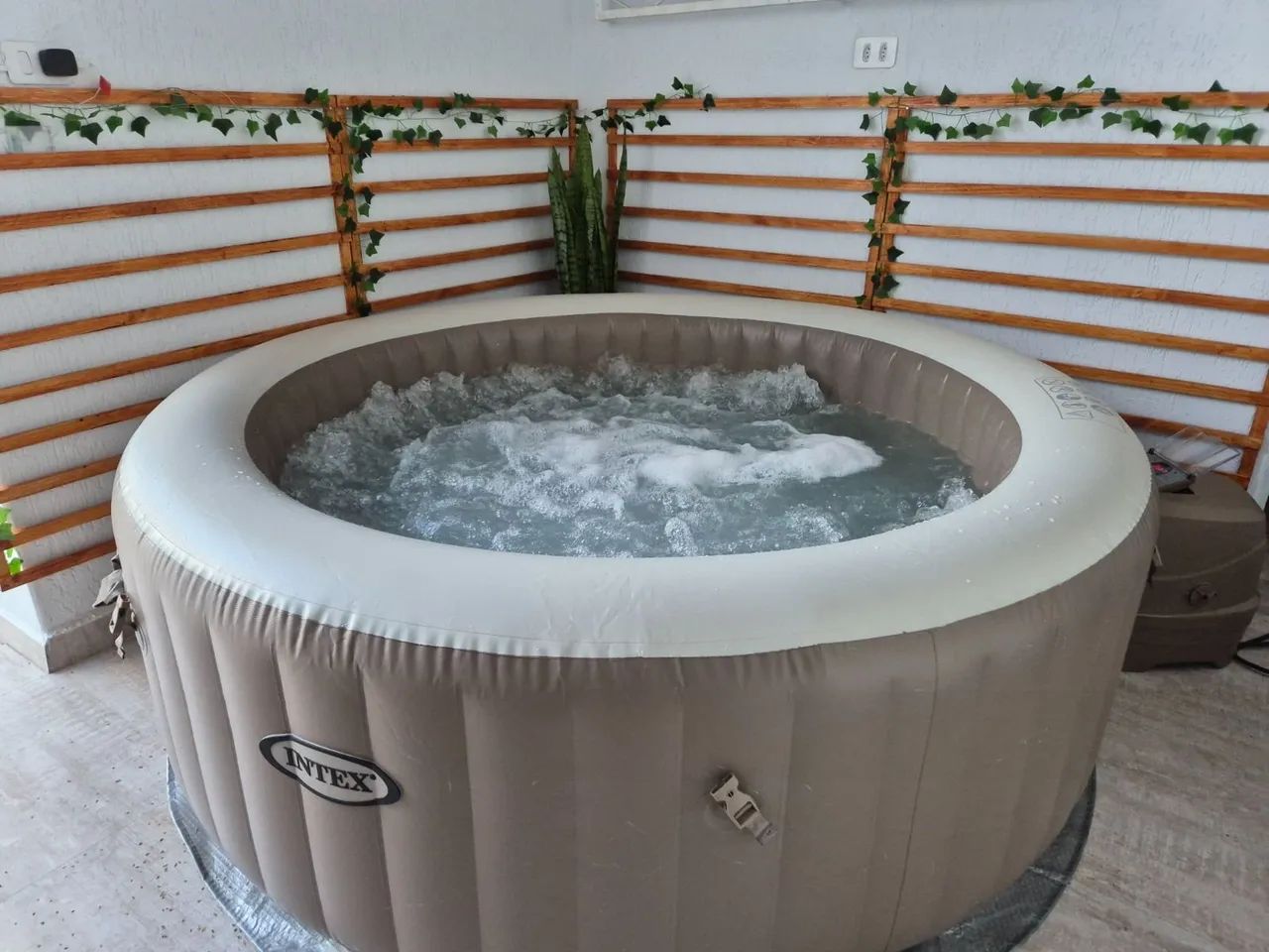 BANHEIRA INTEX PURE SPA 220v