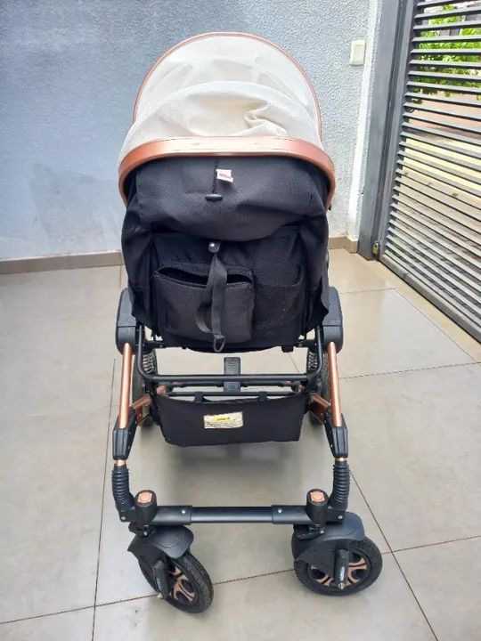 Carrinho de bebê multifuncional seminovo - Foto 4
