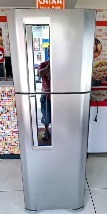 Geladeira Electrolux Duplex FrostFree Inox  - Impecável  - 382Litros - Retirar próximo Av  - Foto 4