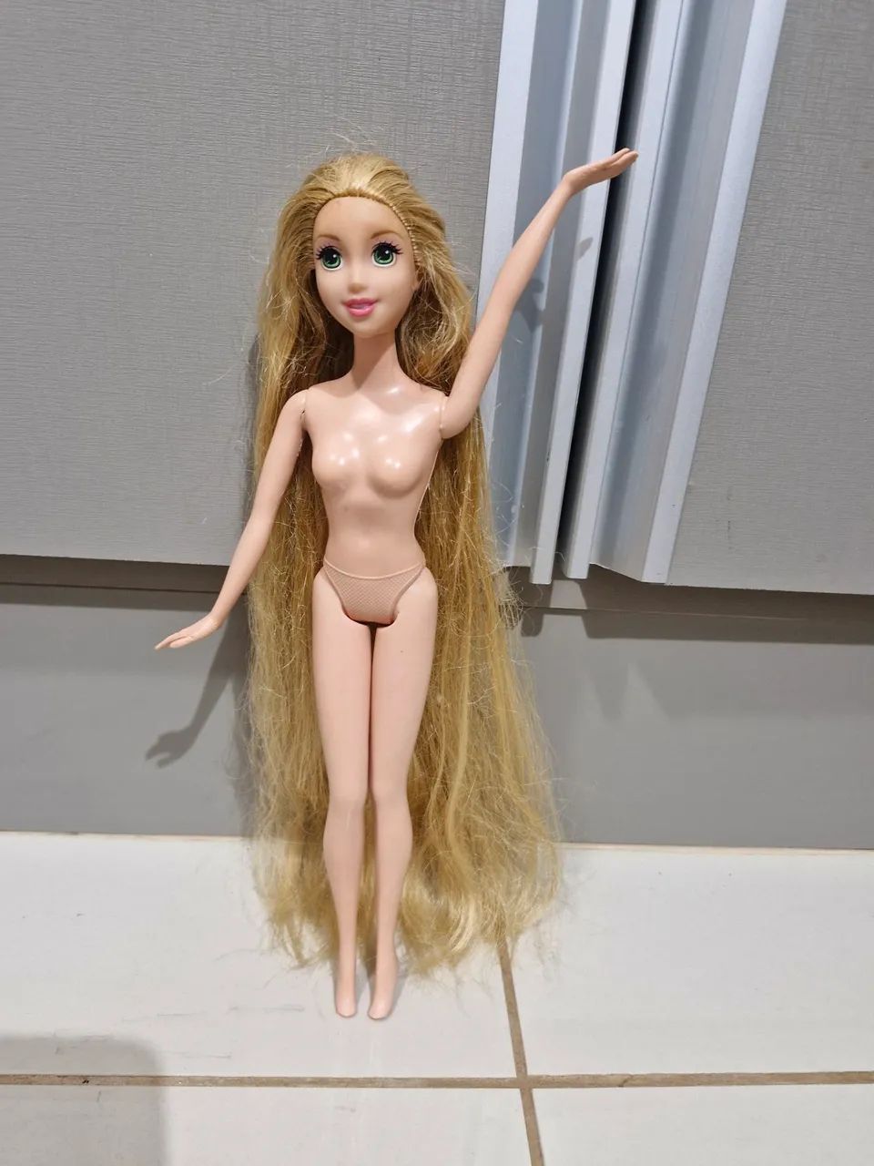 Boneca Rapunzel com Cabelos Longos original Mattel 2006 - Foto 6