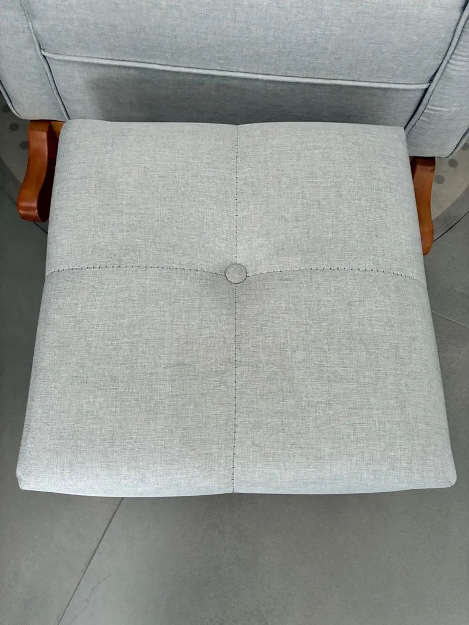 Poltrona Amamentação Balanço com Puff Linho Cinza - Foto 3