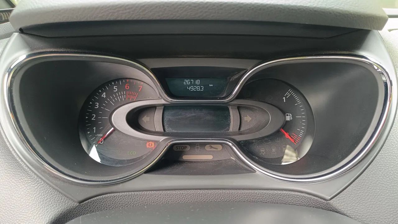 Captur 1.6 life automático 2020 p Uber Black - Foto 15