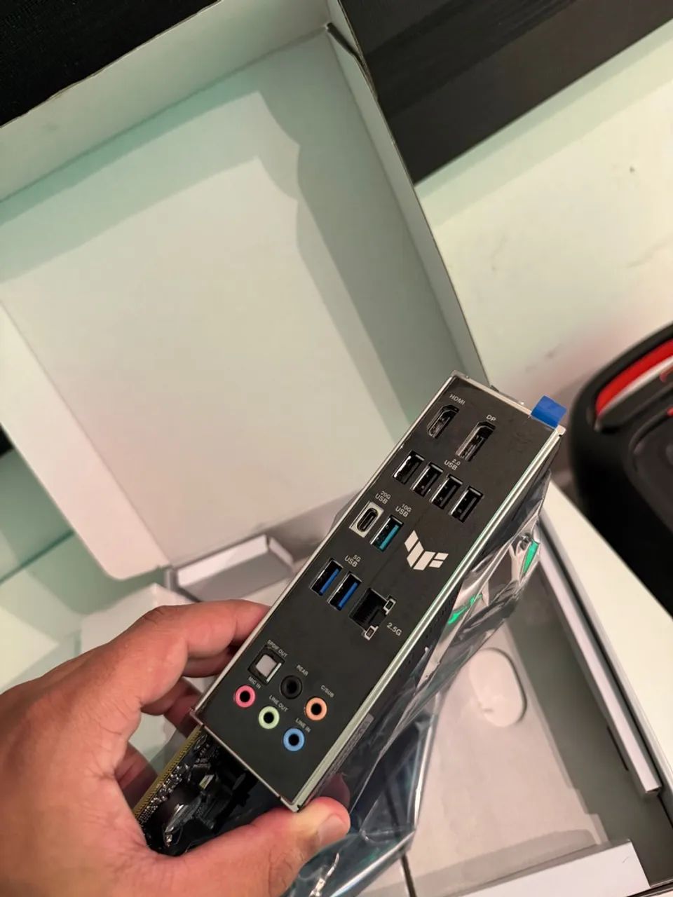 Placa-Mãe ASUS TUF GAMING B760M-PLUS II - Foto 3