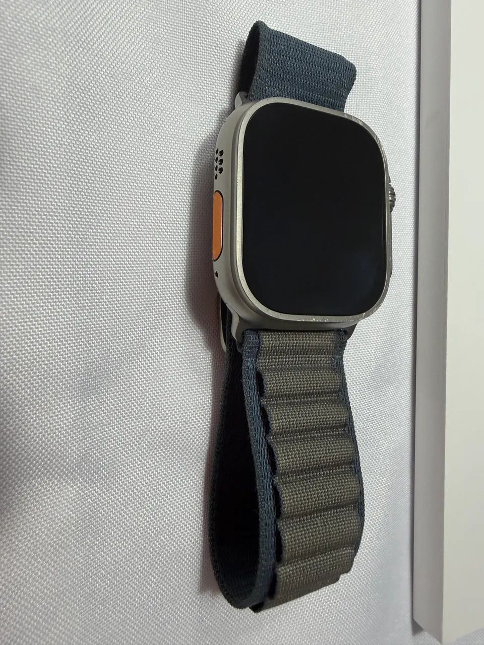 Apple Watch Ultra 2 Titanium 49MM - Celular + GPS - Foto 2