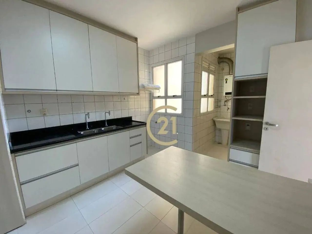 Apartamento para Alugar no Edifício Torre Viena - Vila Nossa Senhora Aparecida em Indaiatu - Foto 3