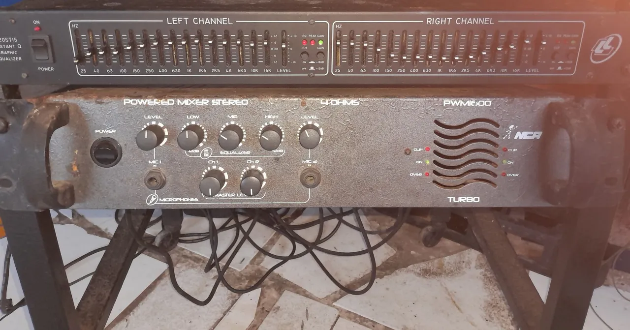 Mixer e Equalizador Profissional