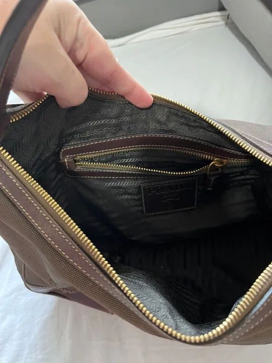 Bolsa Hobo Prada Jacquard Logo Marrom - Foto 5