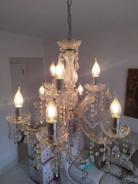 Lustre de Cristal 8 Luzes - Luxo e Elegância