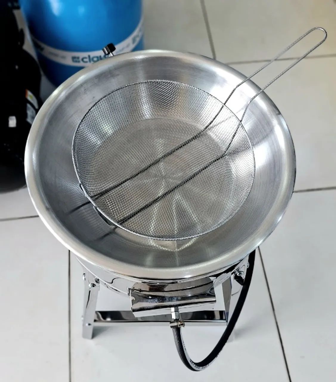 Fritadeira a gás de 7 Litros completa - Entrega gratis - Foto 2