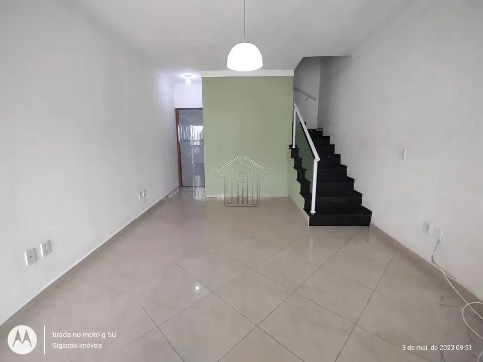 Casa (Sobrado) para Locação, 2 dorm(s), 2 suite(s), 2 vaga(s), 130 m²