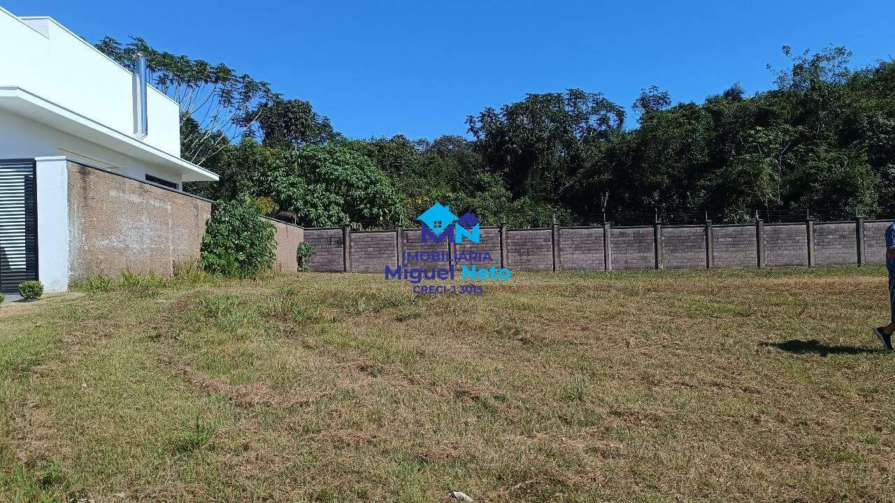 Vende-se Lote no condomínio Bosques do Rio madeira