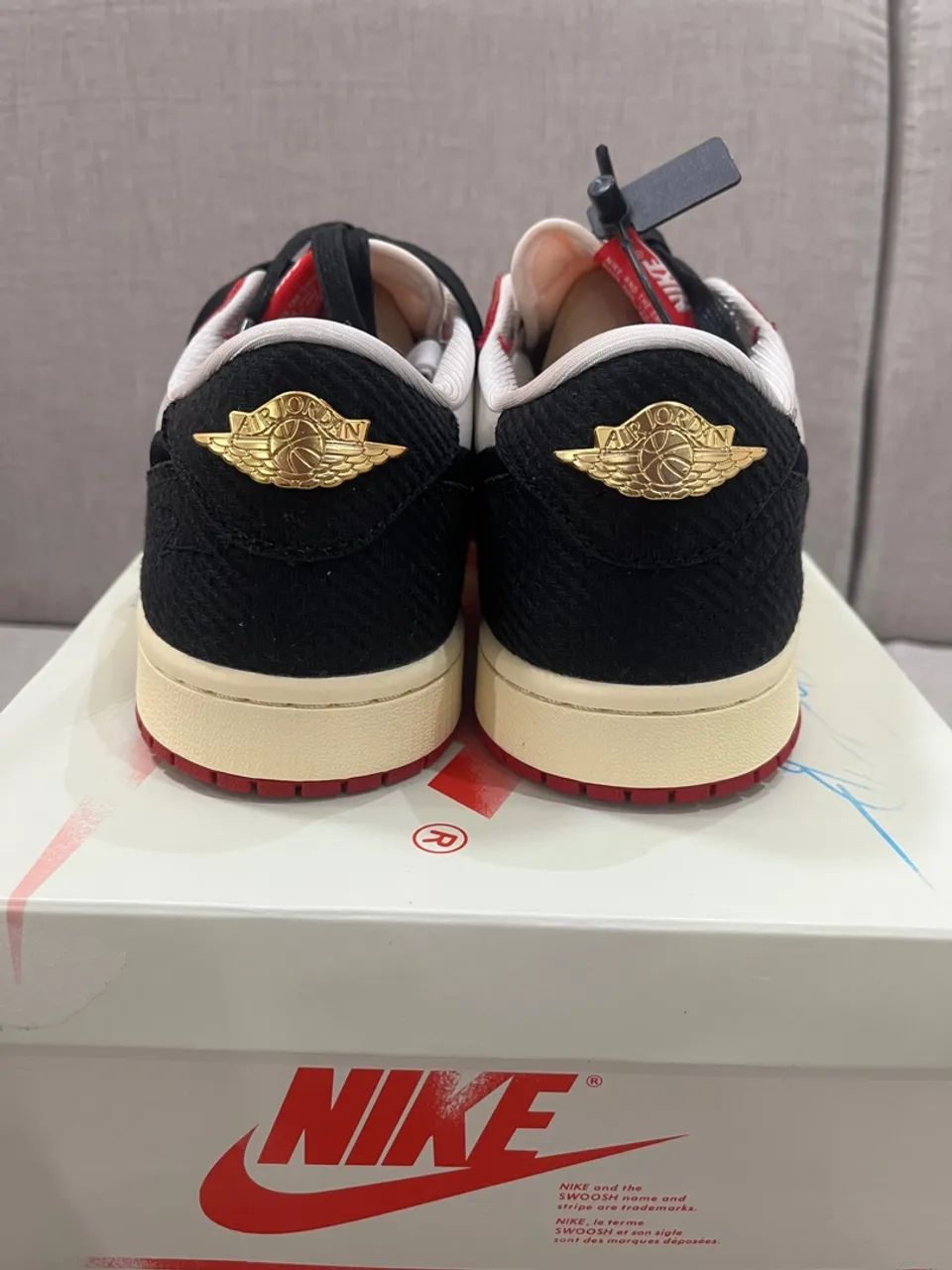 Air Jordan 1 Retro Low OG Trophy Room Away (41) - Foto 3
