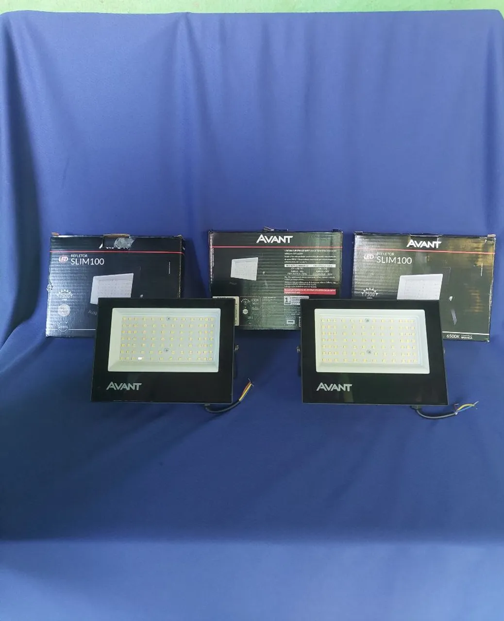 Refletor LED Slim 100W Avant - Iluminação Potente e Eficiente