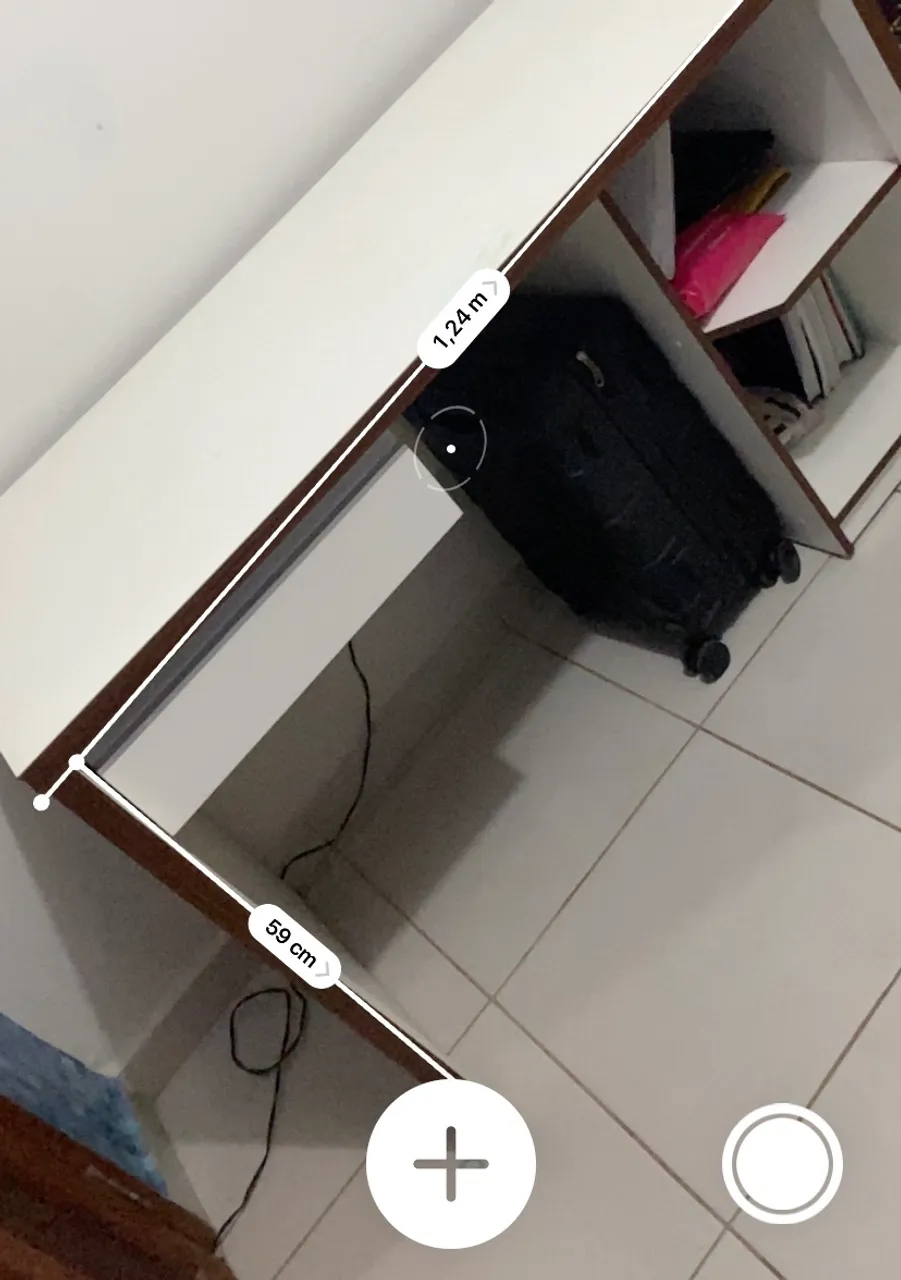 Escrivaninha Branca com 1,24m de Comprimento