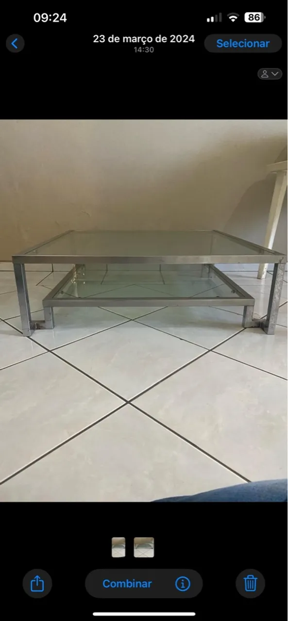 Mesa de centro em aço e vidro