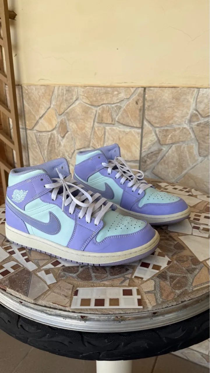 Air Jordan 1 Mid 'Purple Aqua'