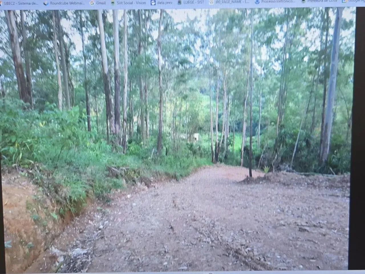 Lote em condomínio para venda, 300m²