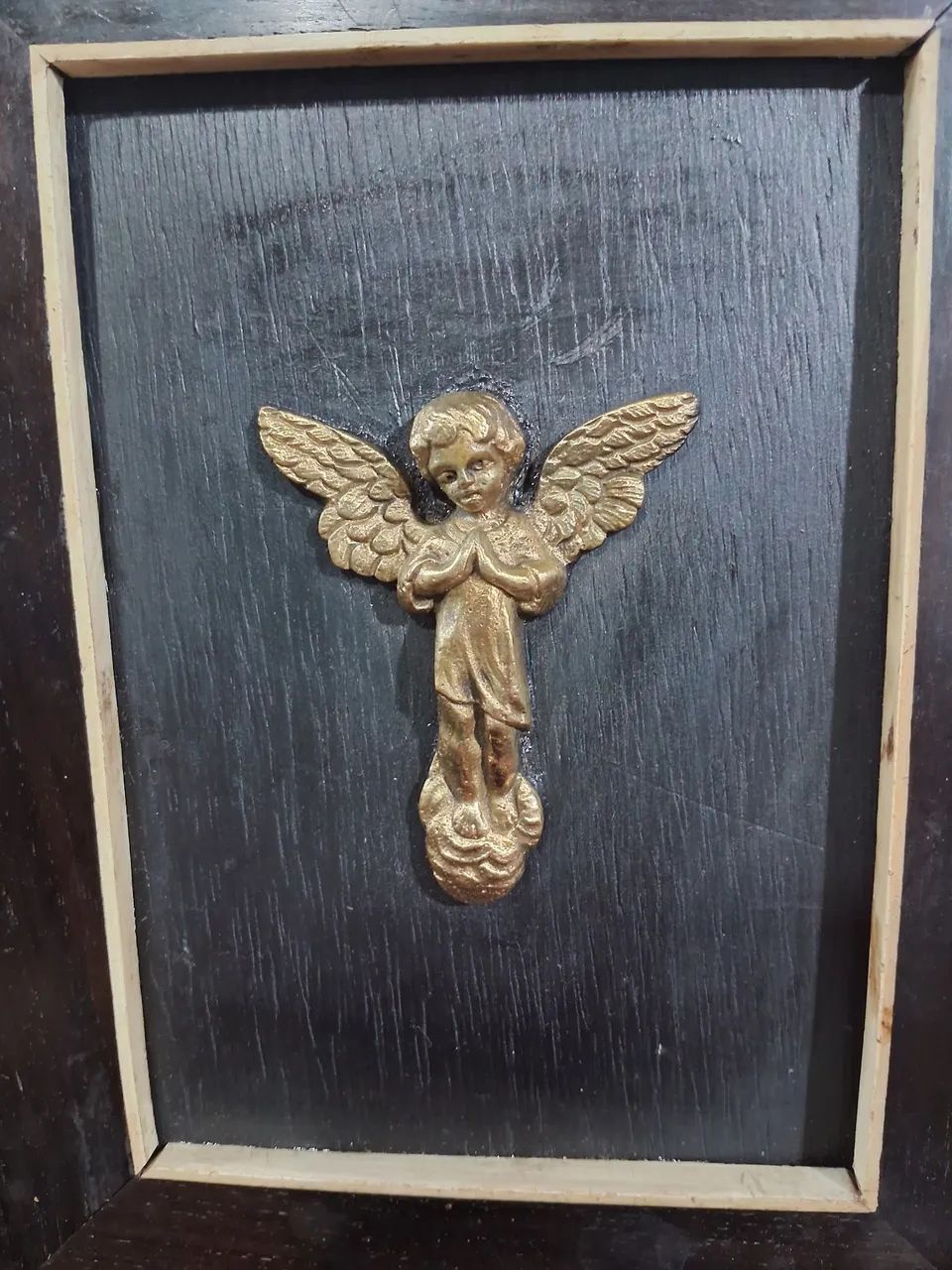 Antigo quadro em jacarandá com detalhes de osso e anjo de bronze  - Foto 2