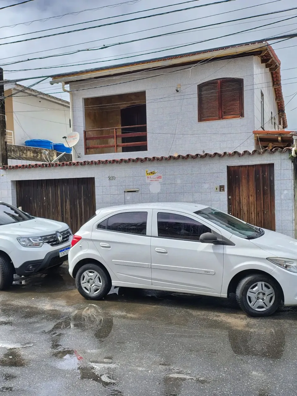 Imóvel para aluguel e venda possui 200 metros quadrados com 5 quartos em Candeal - Salvado