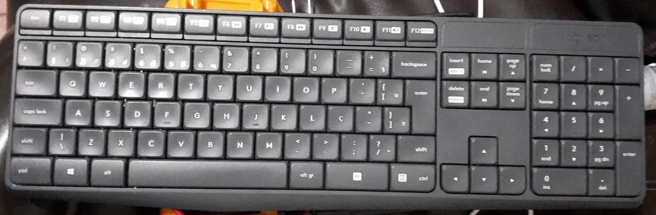 teclado logitech k235