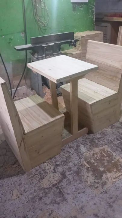 Conjunto de mesa com bancos 60cm