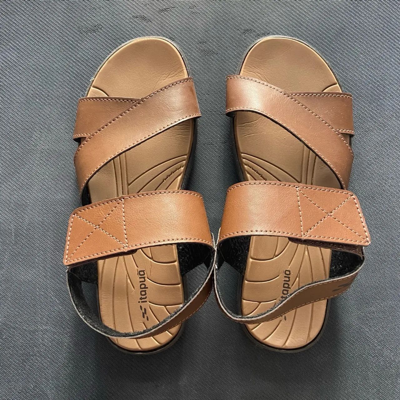 Sandália Itapuã - Fecho em velcro