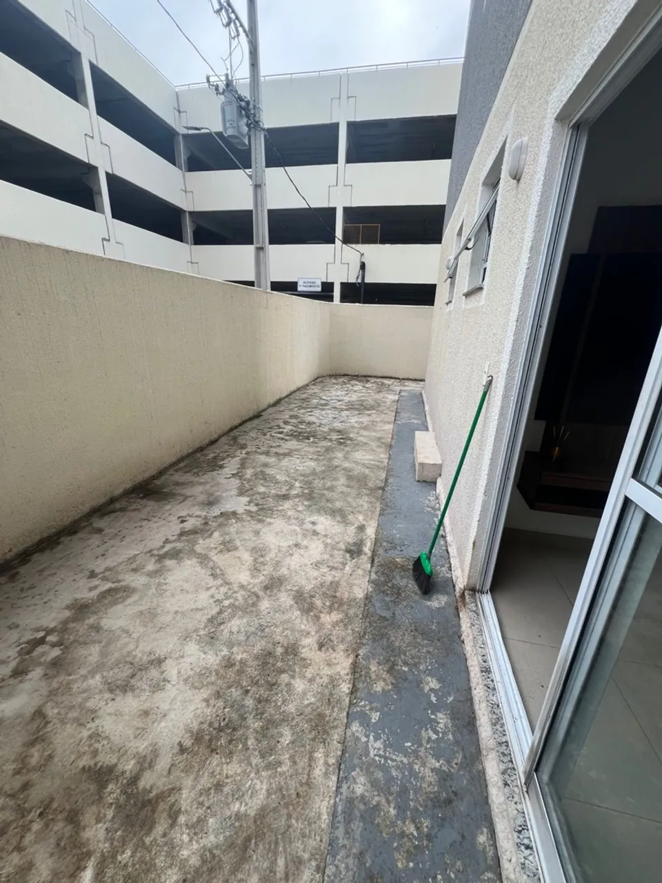 Condomínio vista dos cedros- Alugo apartamento térreo com Garden