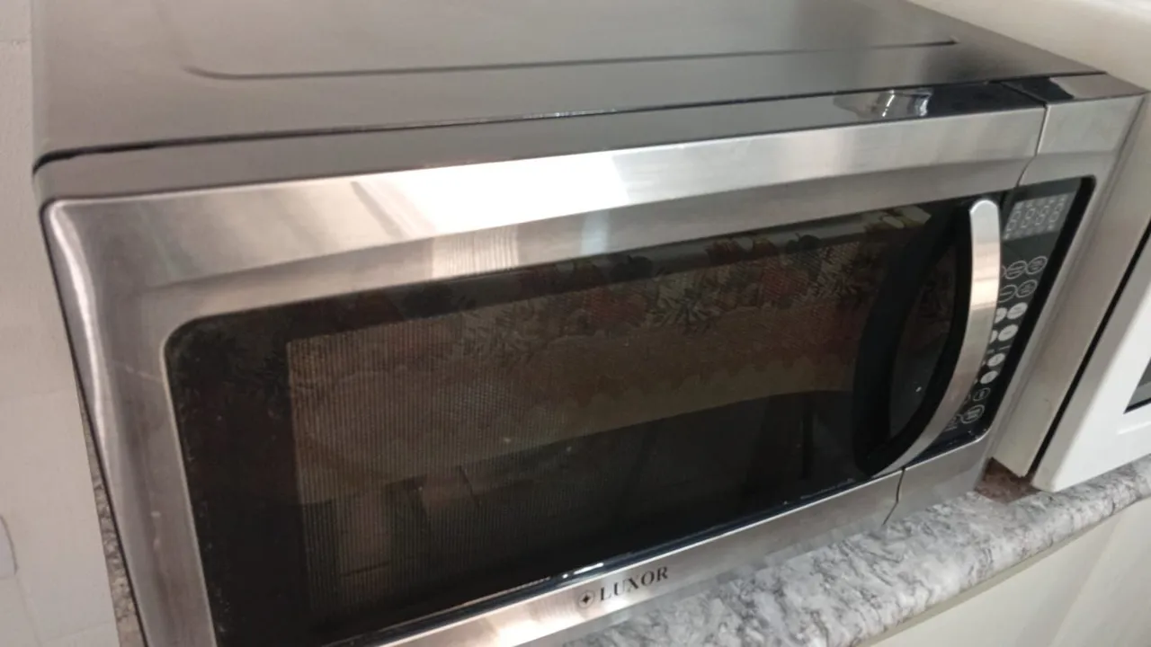 Microondas frente inox 32 litros com função grill 127w com garantia entrega sem taxa mic