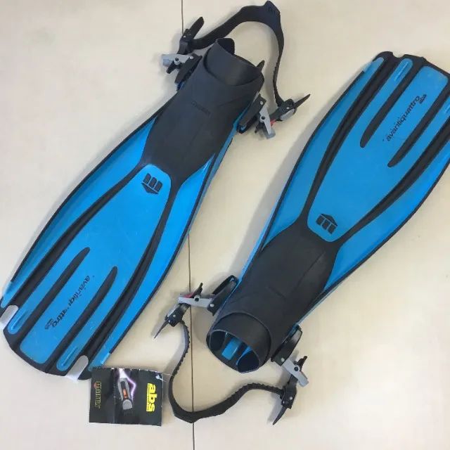 C181 Nadadeira Mares Avanti 4 para mergulho dive com nome gravado pé de pato