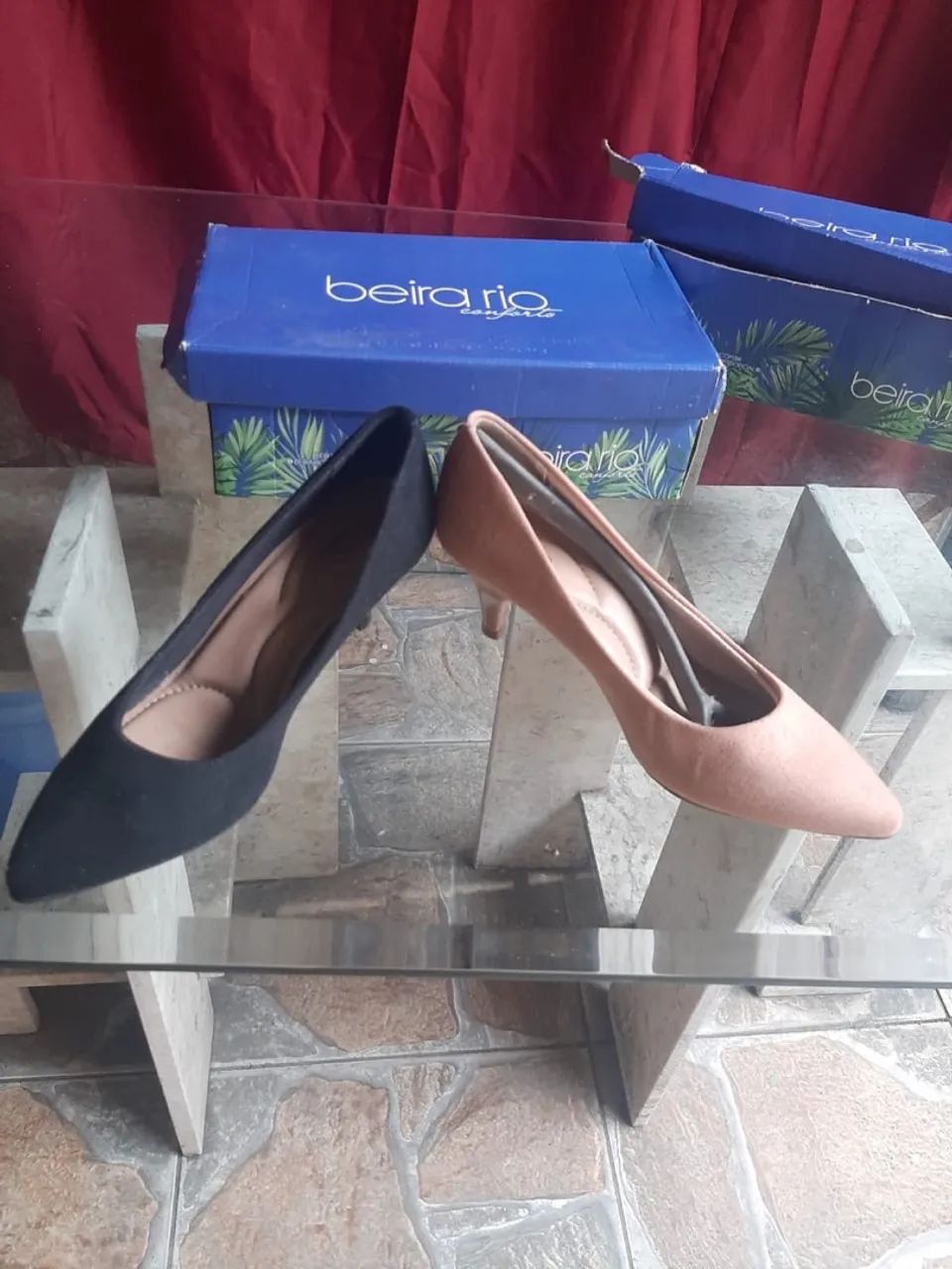 2 Sapatos Beira Rio Preto e Bege - Foto 2