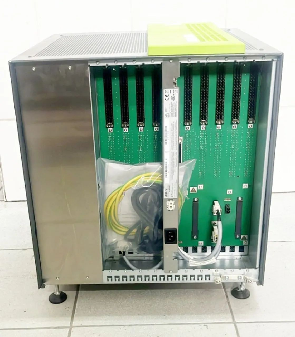  Unify Openscape Business X8 Base Box S30777-u778-x-4