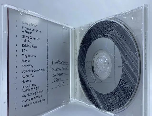 CD Driving Rain - Paul McCartney  - 2001  - Foto 3