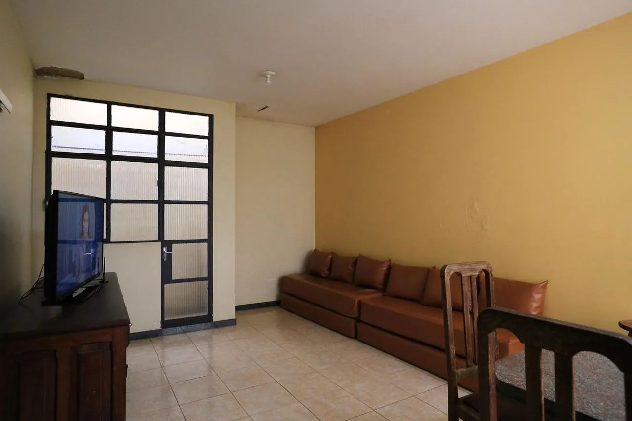 Casa à Venda - Concórdia, 5 Quartos, 400 m2