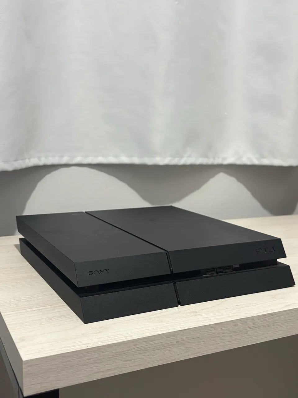 PS4 com 2 controles  - Foto 2