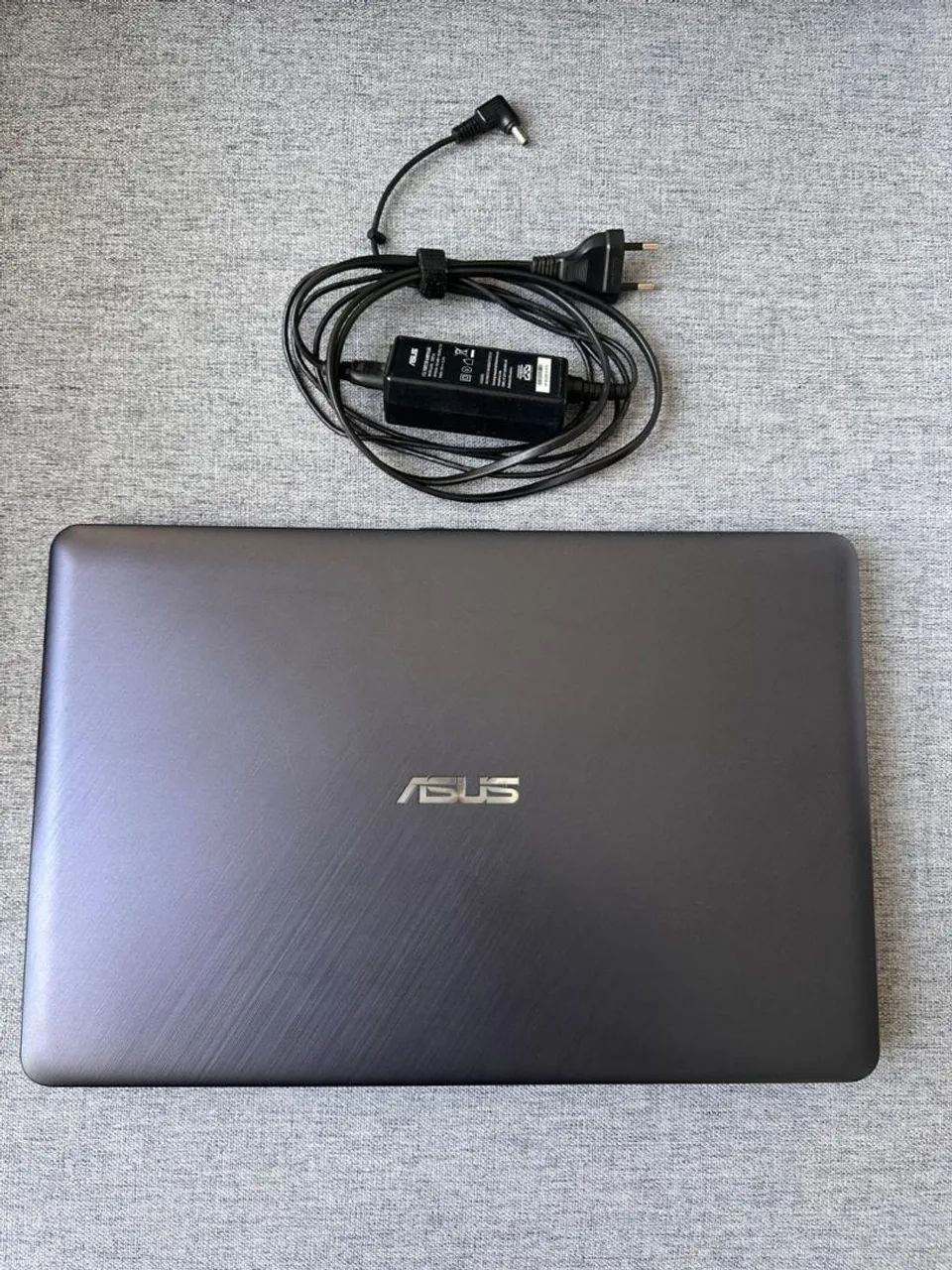 Vendo Notebook Asus Intel CORE i3-7020U CPU @2.30GHz - Foto 3