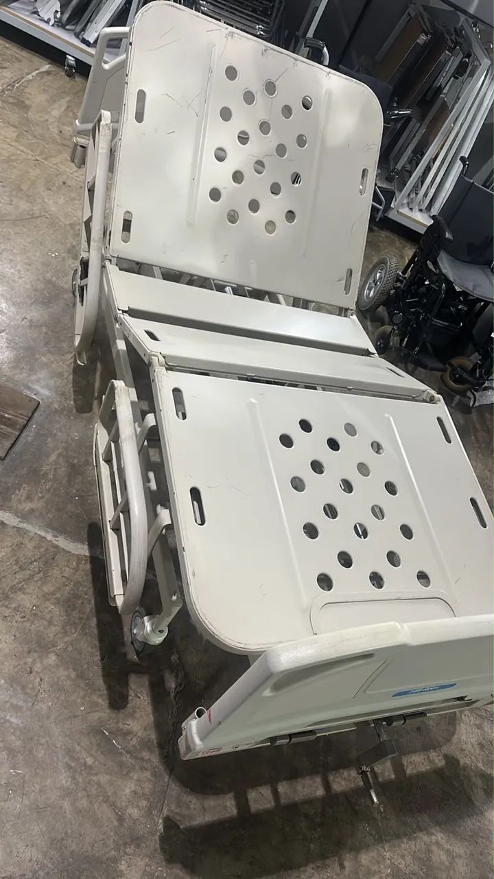 Cama Hospitalar 3 manivelas 
