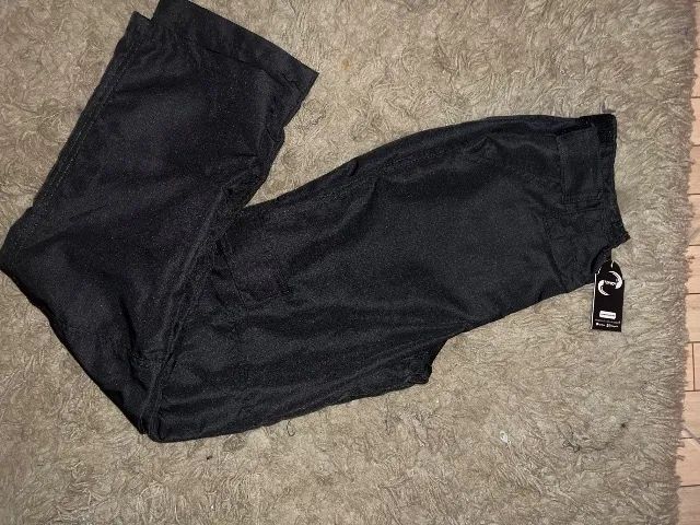 Vendo calça tática feminina, motivo da venda veio numeração errada 