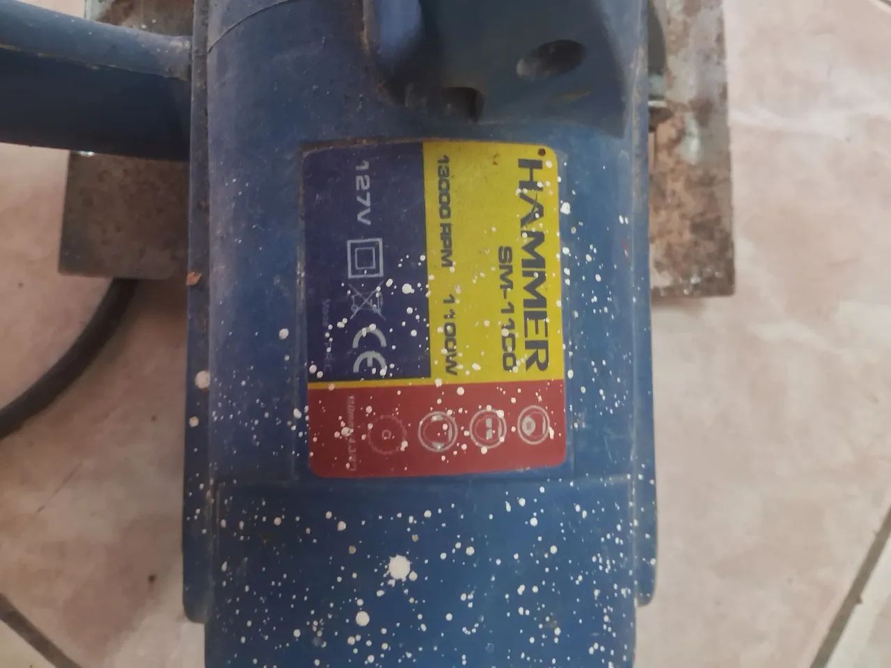 Maquita com defeito no eixo do disco