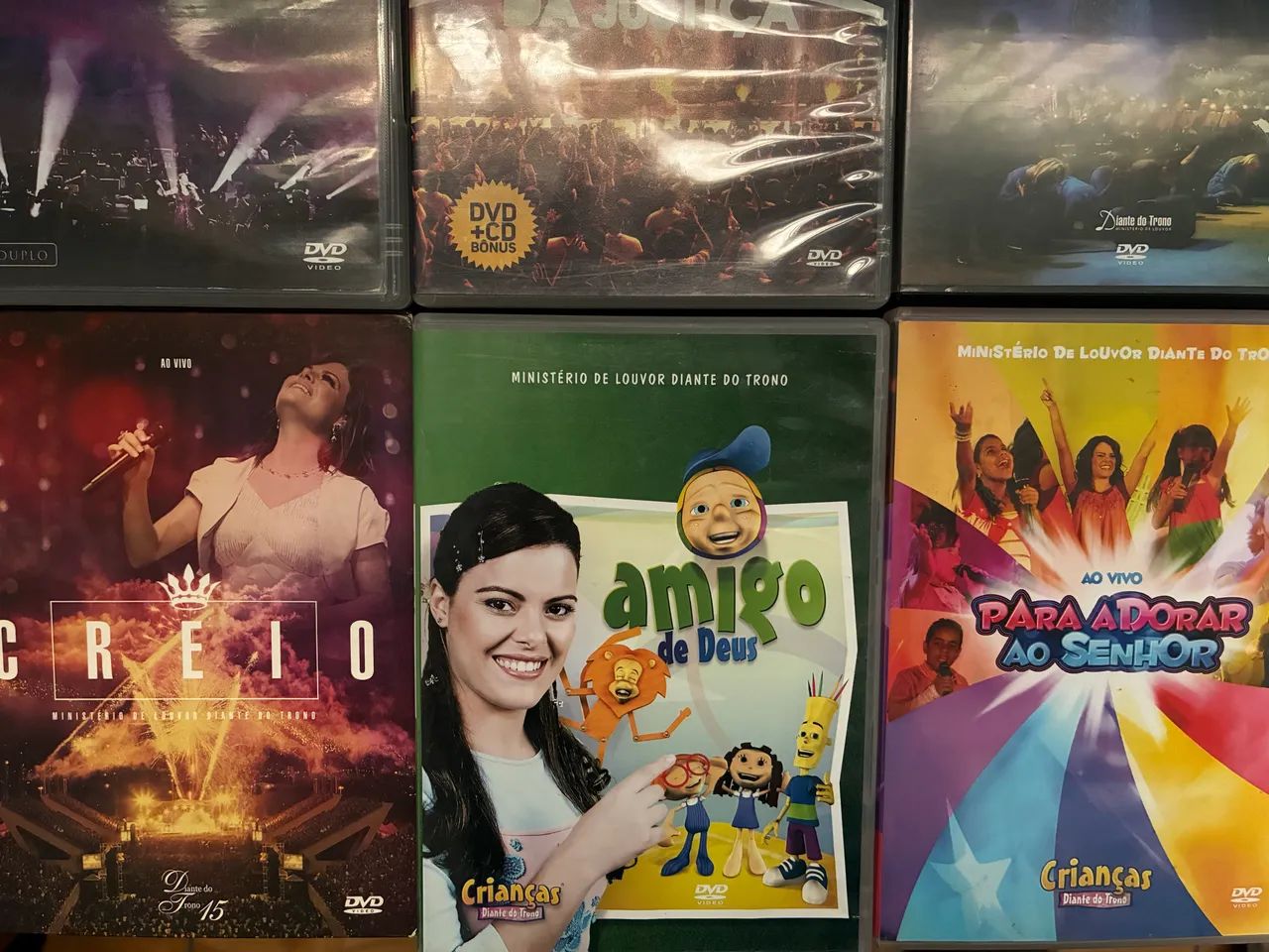 Coleção DVDs Diante do Trono - Foto 3