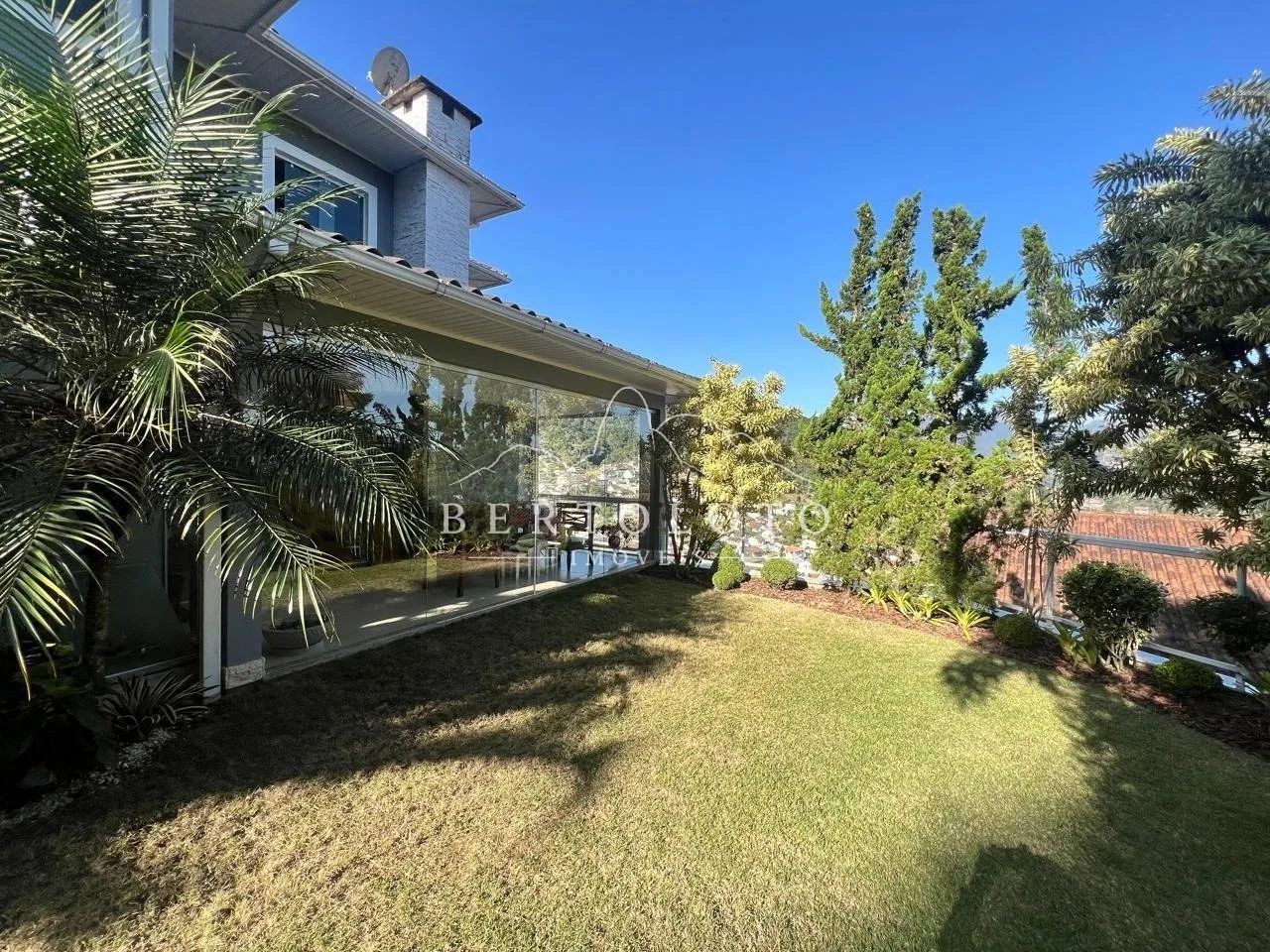 Casa Triplex em Condomínio na Mosela - Foto 4